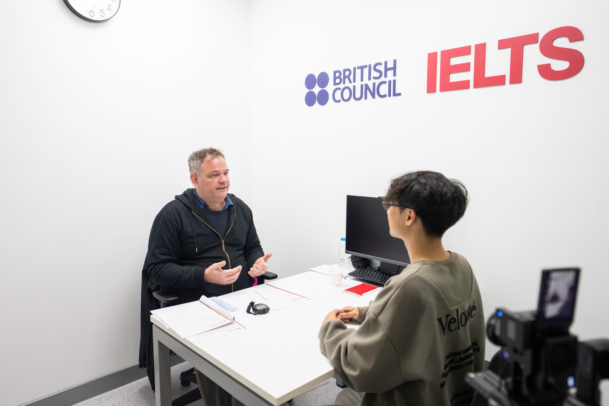 Quy định mới về chứng chỉ ngoại ngữ nước ngo&agrave;i c&oacute; g&igrave; thay đổi?- Ảnh 1.