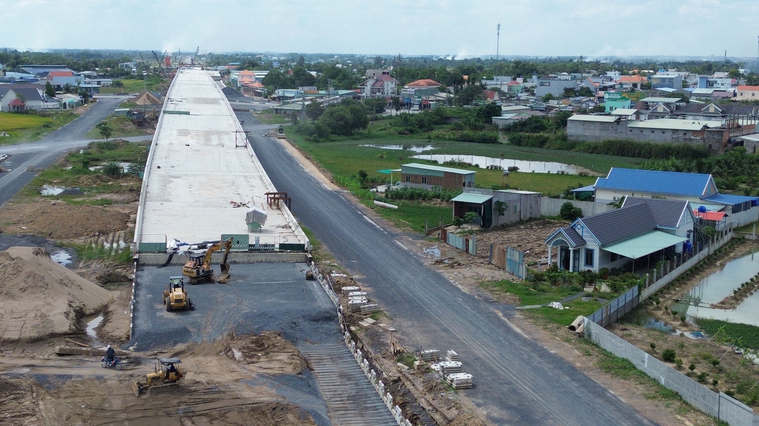 Toàn cảnh nút giao kết nối 3 cao tốc ở cửa ngõ phía Tây TP.HCM- Ảnh 5. Toàn cảnh nút giao kết nối 3 cao tốc ở cửa ngõ phía Tây TP.HCM- Ảnh 5.