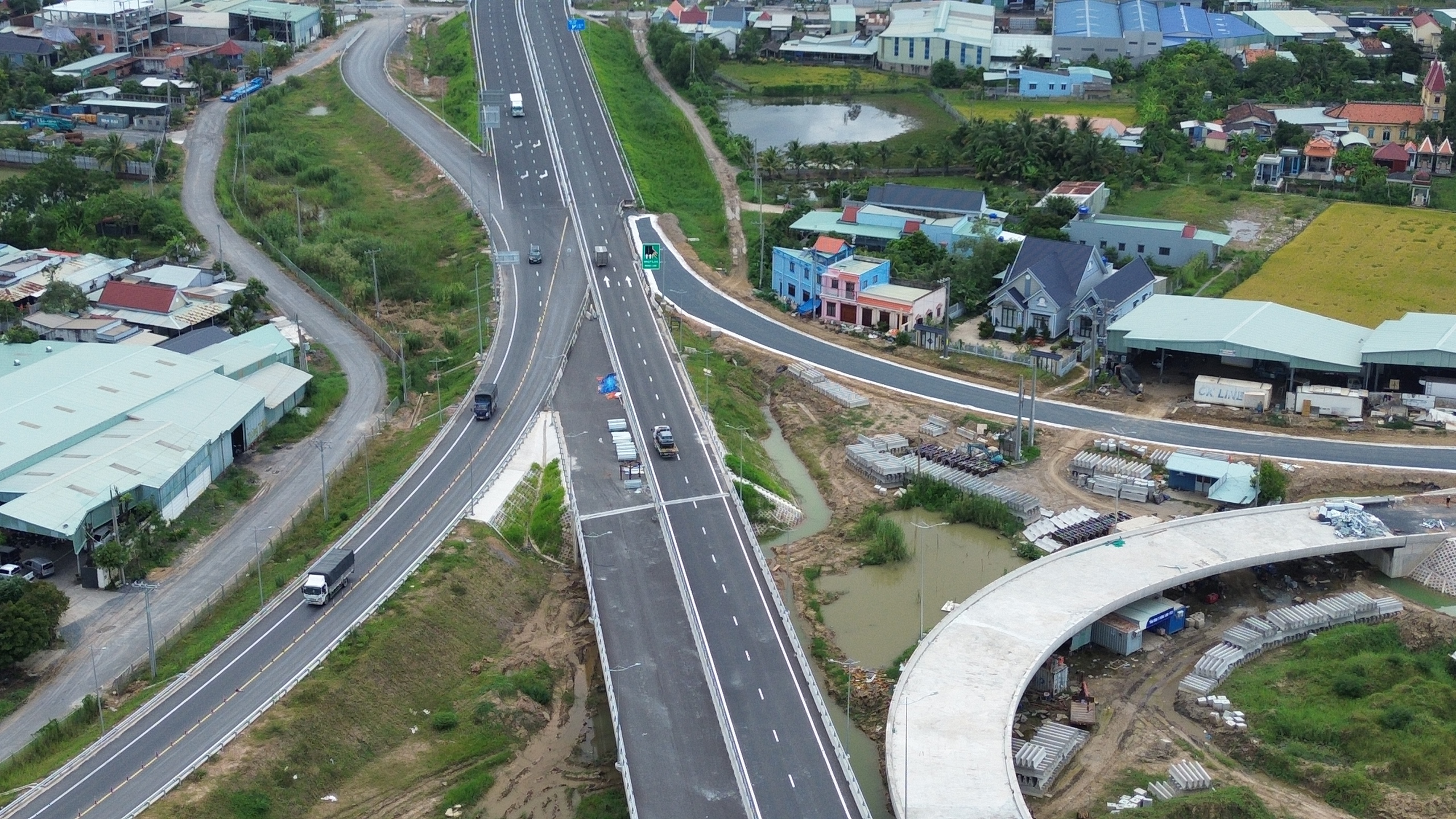 Toàn cảnh nút giao kết nối 3 cao tốc ở cửa ngõ phía Tây TP.HCM- Ảnh 6. Toàn cảnh nút giao kết nối 3 cao tốc ở cửa ngõ phía Tây TP.HCM- Ảnh 6.