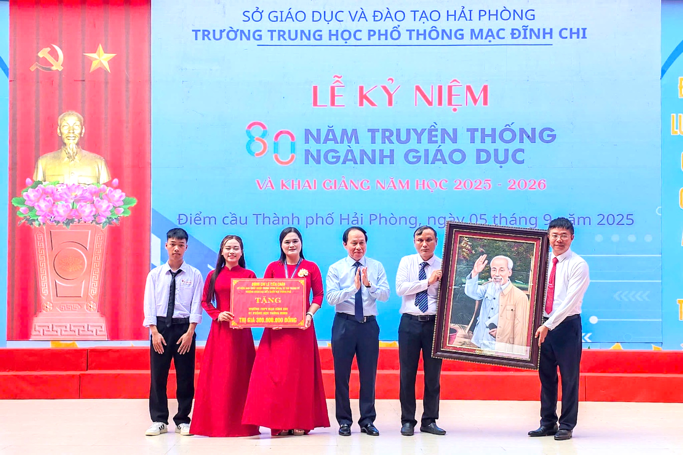 Học sinh toàn quốc hân hoan niềm vui ngày tựu trường- Ảnh 5. C:\Users\Admin\AppData\Local\Microsoft\Windows\INetCache\Content.Word\542287958_1083685710610958_4317151232823223975_n.jpg