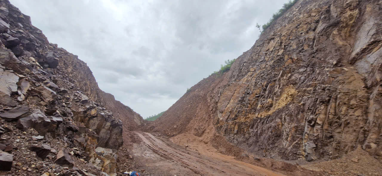 Xuy&ecirc;n n&uacute;i mở đường kết nối phố n&uacute;i Lạng Sơn với v&ugrave;ng biển Quảng Ninh- Ảnh 15.