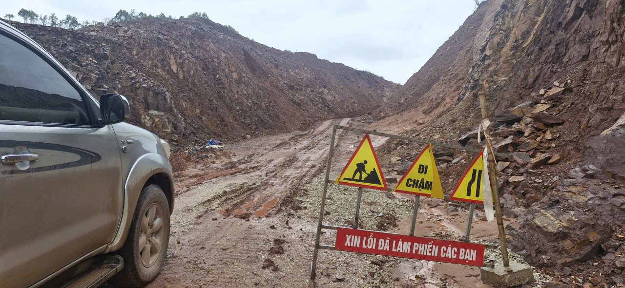 Xuy&ecirc;n n&uacute;i mở đường kết nối phố n&uacute;i Lạng Sơn với v&ugrave;ng biển Quảng Ninh- Ảnh 12.