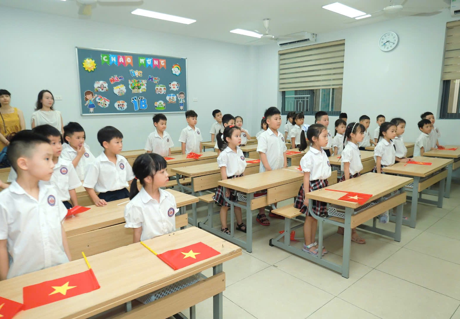 Hơn 2,3 triệu học sinh H&agrave; Nội n&aacute;o nức đ&oacute;n năm học mới đặc biệt- Ảnh 11.