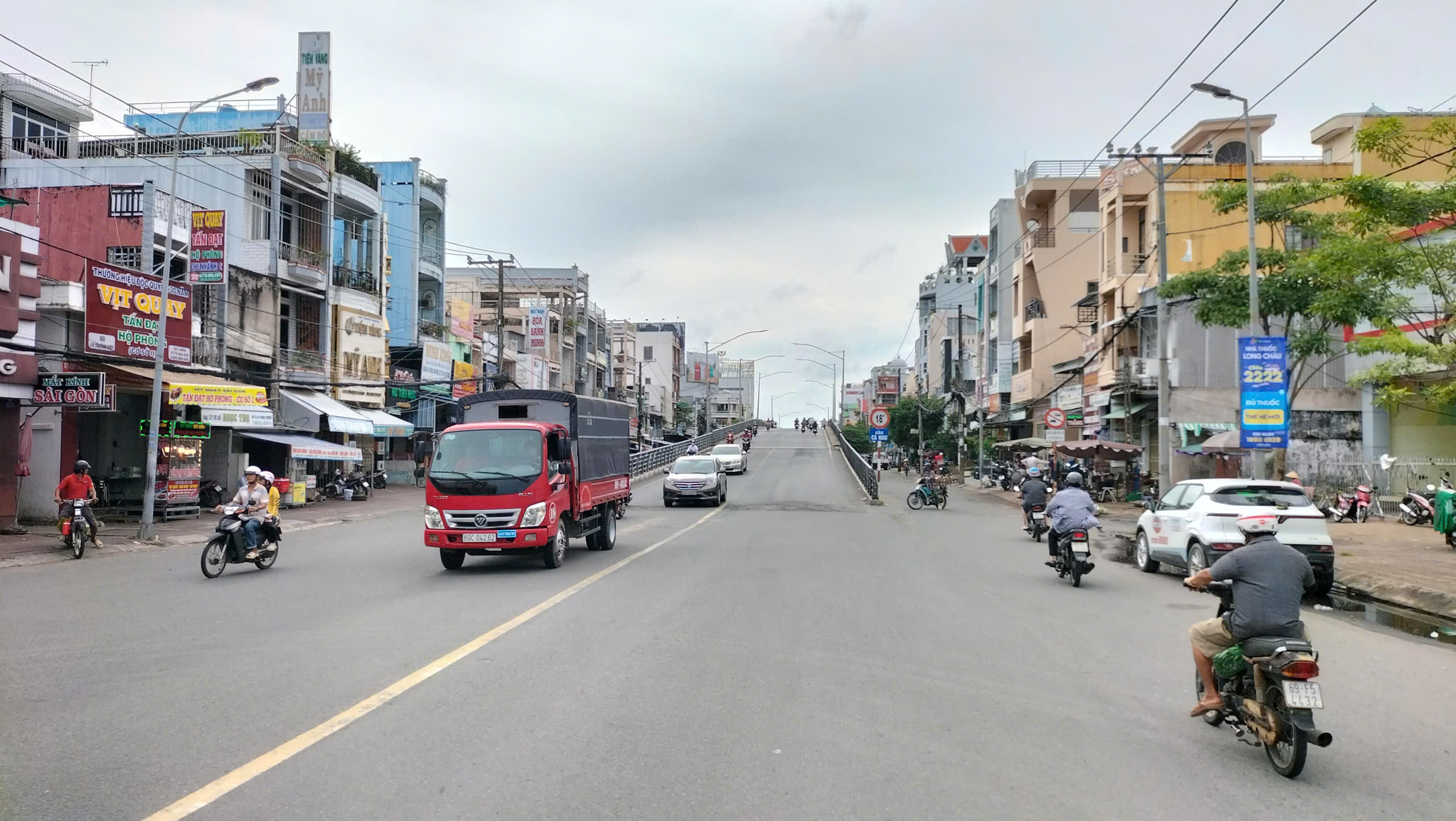 C&agrave; Mau: Đảm bảo an to&agrave;n giao th&ocirc;ng tại c&aacute;c địa b&agrave;n c&oacute; đ&ocirc;ng kh&aacute;ch du lịch- Ảnh 2.