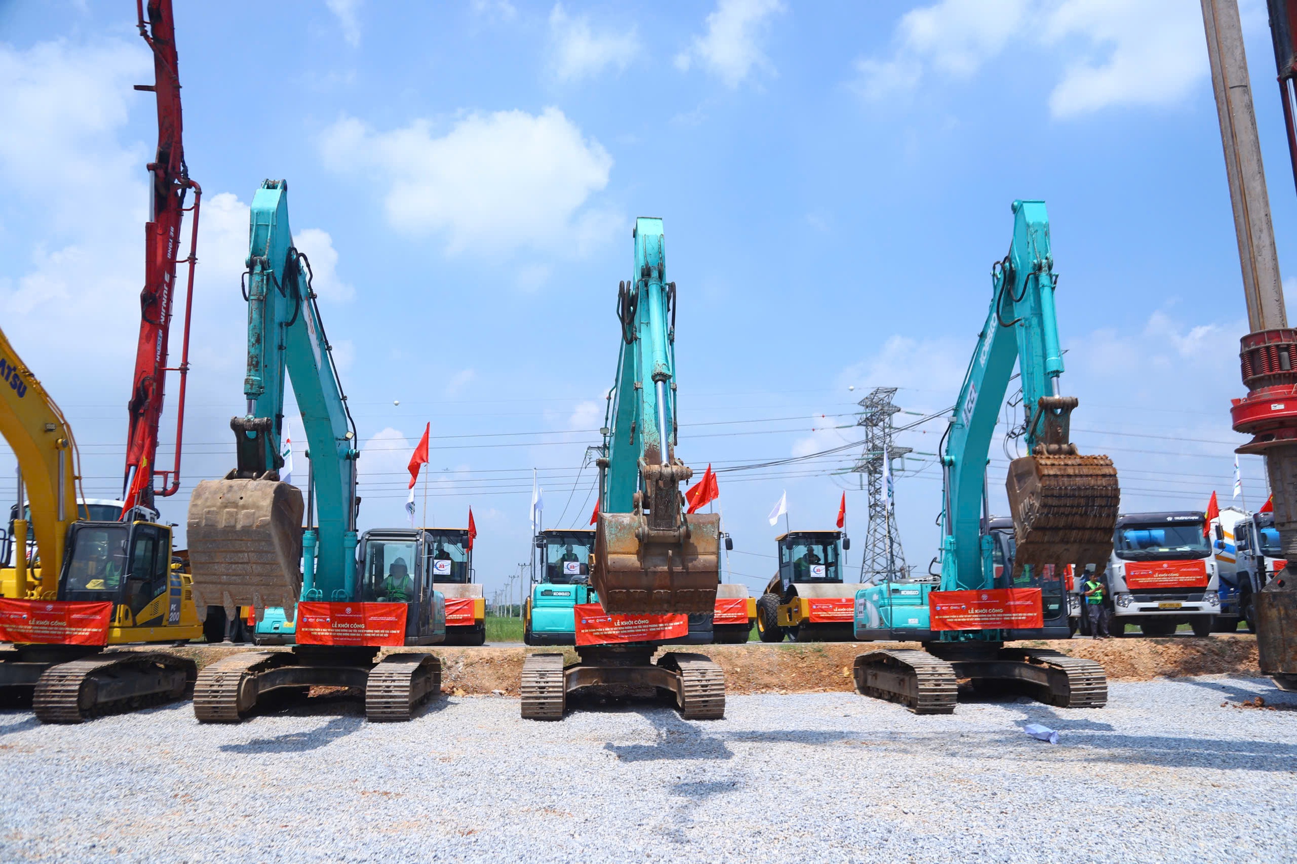 H&agrave; Nội ch&iacute;nh thức khởi c&ocirc;ng cao tốc V&agrave;nh đai 4 hơn 56.000 tỷ đồng- Ảnh 4.