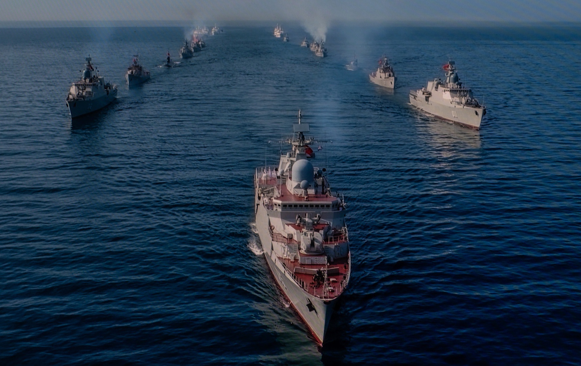 Bộ trưởng Bộ Quốc ph&ograve;ng n&oacute;i về bi&ecirc;n đội t&agrave;u chiến, t&agrave;u ngầm lần đầu diễu binh tr&ecirc;n biển- Ảnh 4.