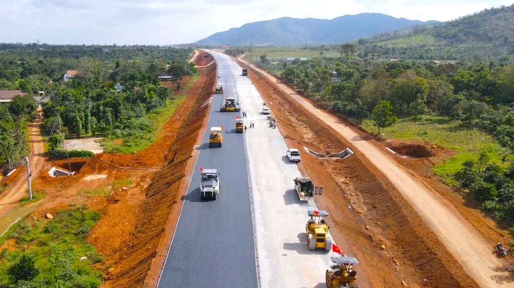 Dự án cao tốc Khánh Hòa - Buôn Ma Thuột đang được thi công thế nào?- Ảnh 1. Dự án cao tốc Khánh Hòa - Buôn Ma Thuột đang được thi công thế nào?- Ảnh 1.