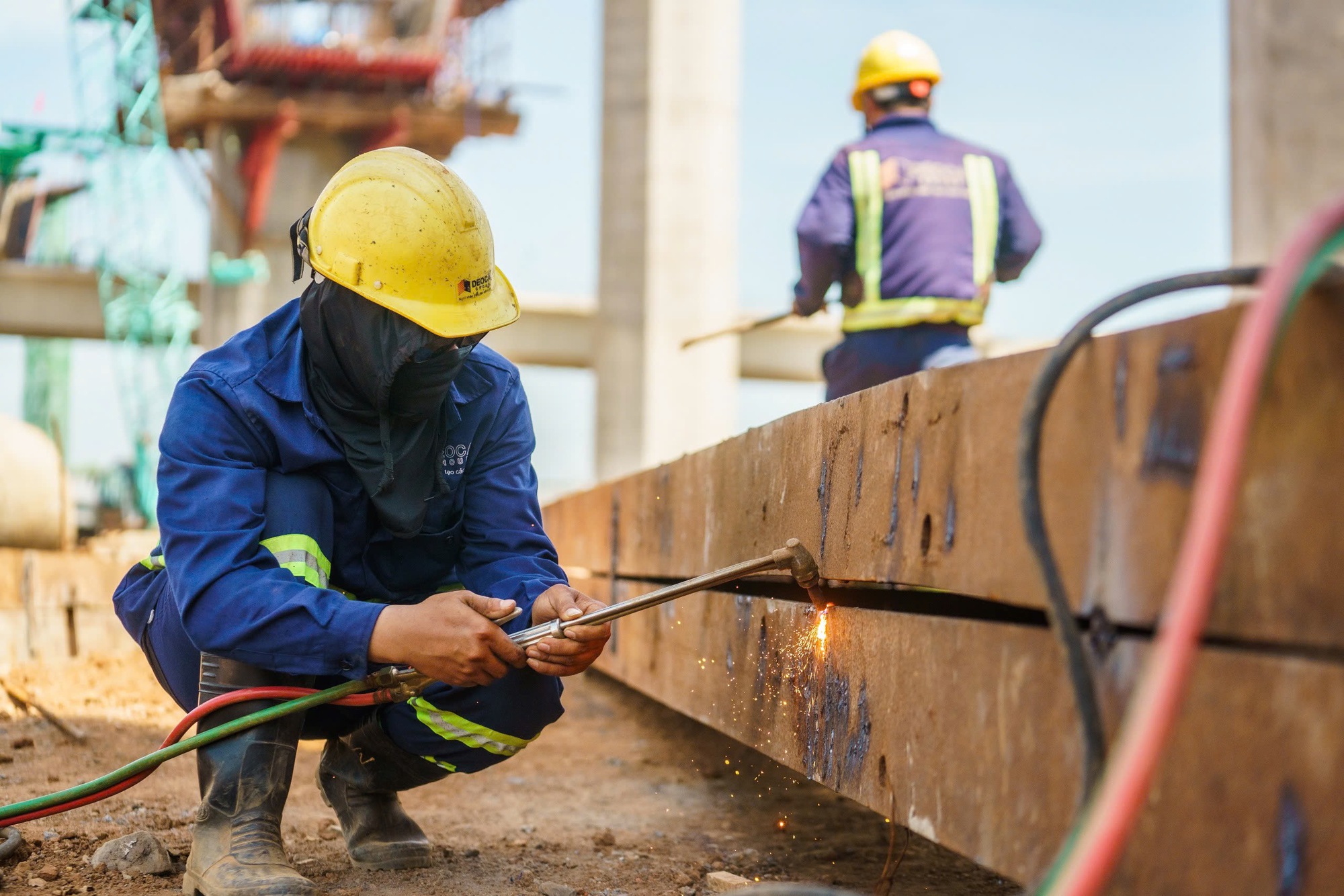 Ph&oacute; Thủ tướng Trần Hồng H&agrave; kiểm tra đột xuất si&ecirc;u s&acirc;n bay Long Th&agrave;nh trong ng&agrave;y chủ nhật- Ảnh 3.
