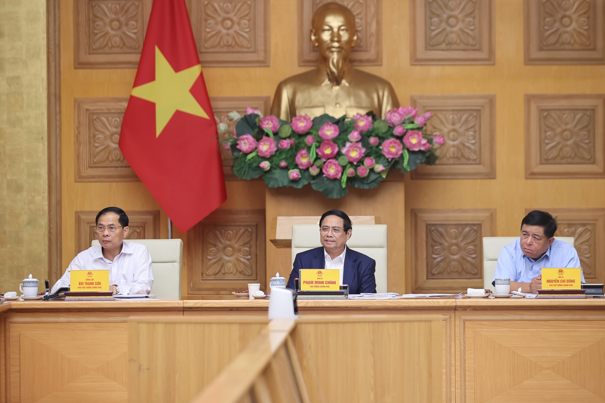 Thủ tướng: Khẩn trương x&acirc;y dựng b&aacute;o c&aacute;o dự &aacute;n đường sắt L&agrave;o Cai - H&agrave; Nội - Hải Ph&ograve;ng- Ảnh 1.