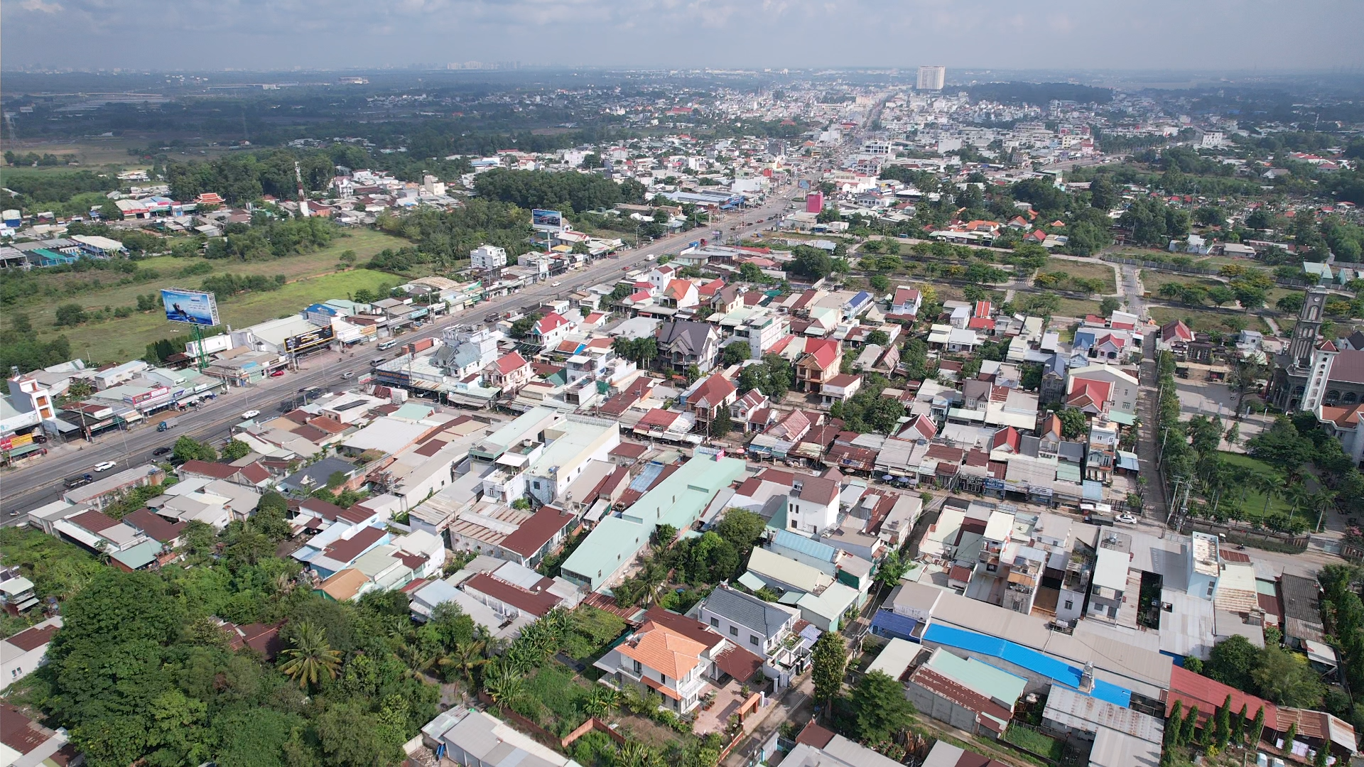 Đồng Nai dốc tổng lực cho hạ tầng giao th&ocirc;ng, mở diện mạo mới v&ugrave;ng Đ&ocirc;ng Nam Bộ- Ảnh 1.