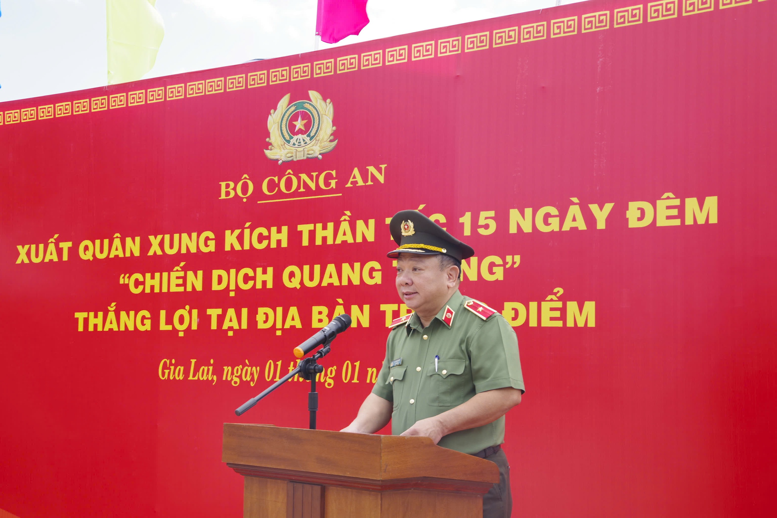 Bộ Công an làm lễ xuất quân thần tốc 15 ngày đêm, quyết thắng "Chiến dịch Quang Trung"- Ảnh 2. Bộ Công an làm lễ xuất quân thần tốc 15 ngày đêm, quyết thắng "Chiến dịch Quang Trung"- Ảnh 2.