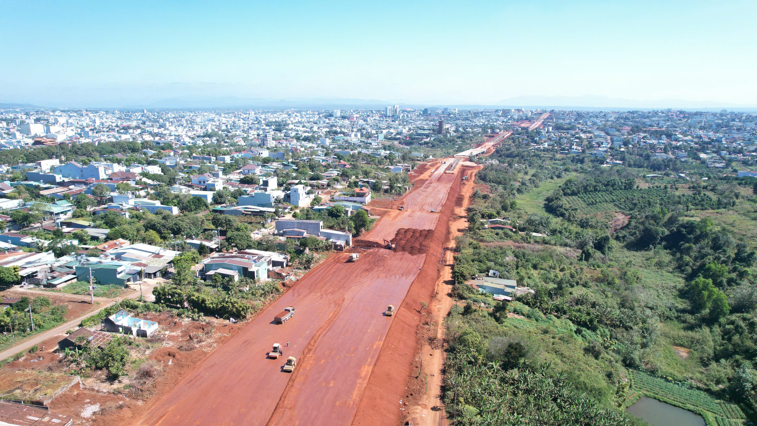 Gia Lai: Nhộn nhịp c&ocirc;ng trường đầu năm- Ảnh 2.