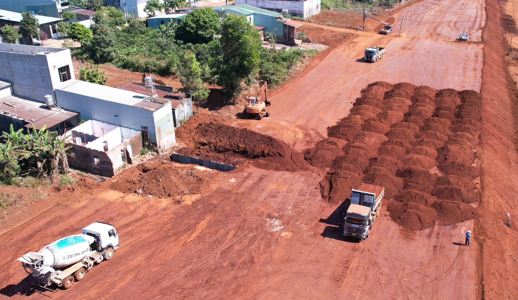 Gia Lai: Nhộn nhịp c&ocirc;ng trường đầu năm- Ảnh 3.