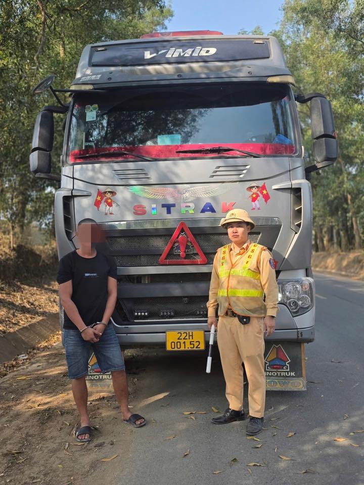 Tuy&ecirc;n Quang: Li&ecirc;n tiếp ph&aacute;t hiện l&aacute;i xe dương t&iacute;nh với ma t&uacute;y- Ảnh 1.