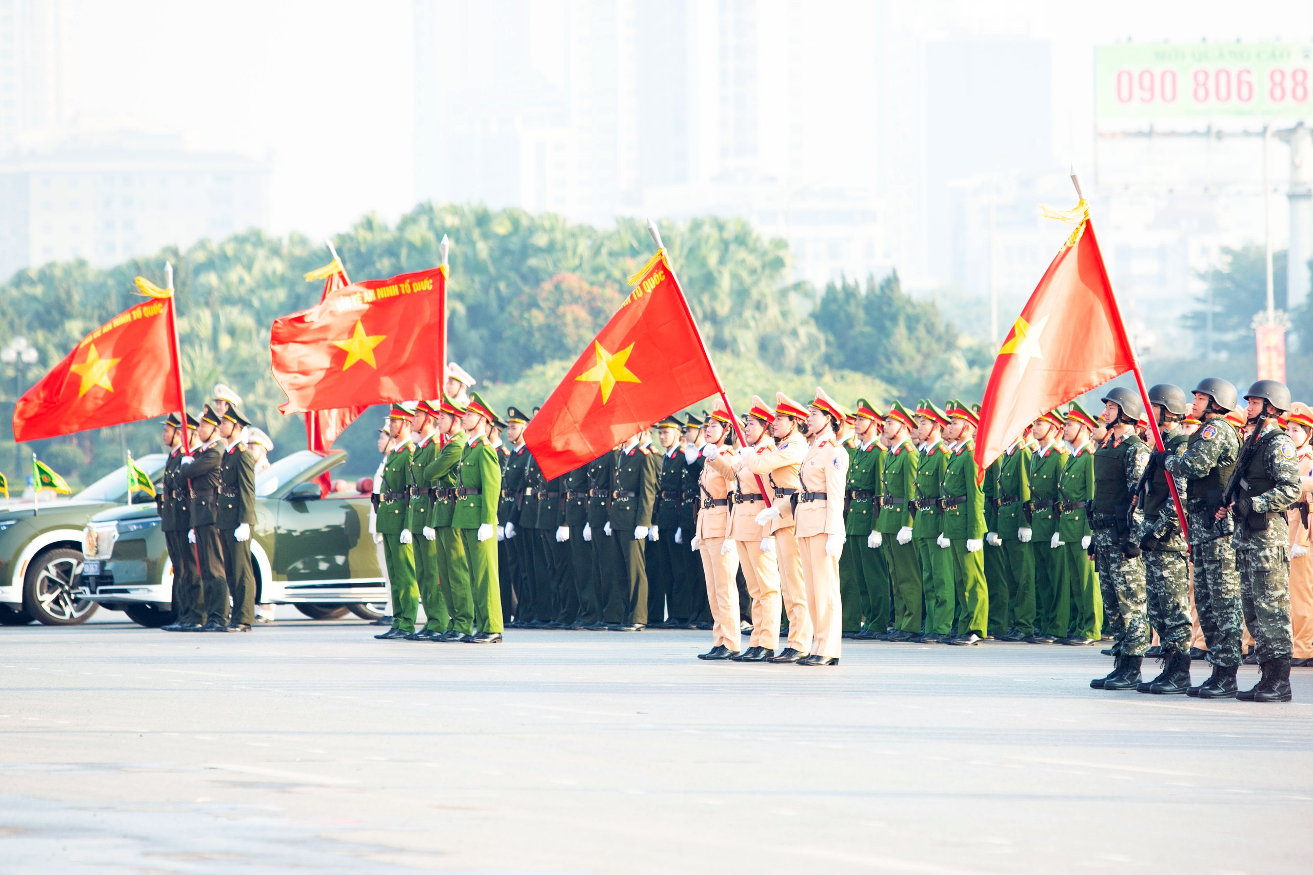 C&ocirc;ng an tr&igrave;nh diễn sức mạnh, phương tiện hiện đại tại lễ xuất qu&acirc;n bảo vệ Đại hội Đảng- Ảnh 2.