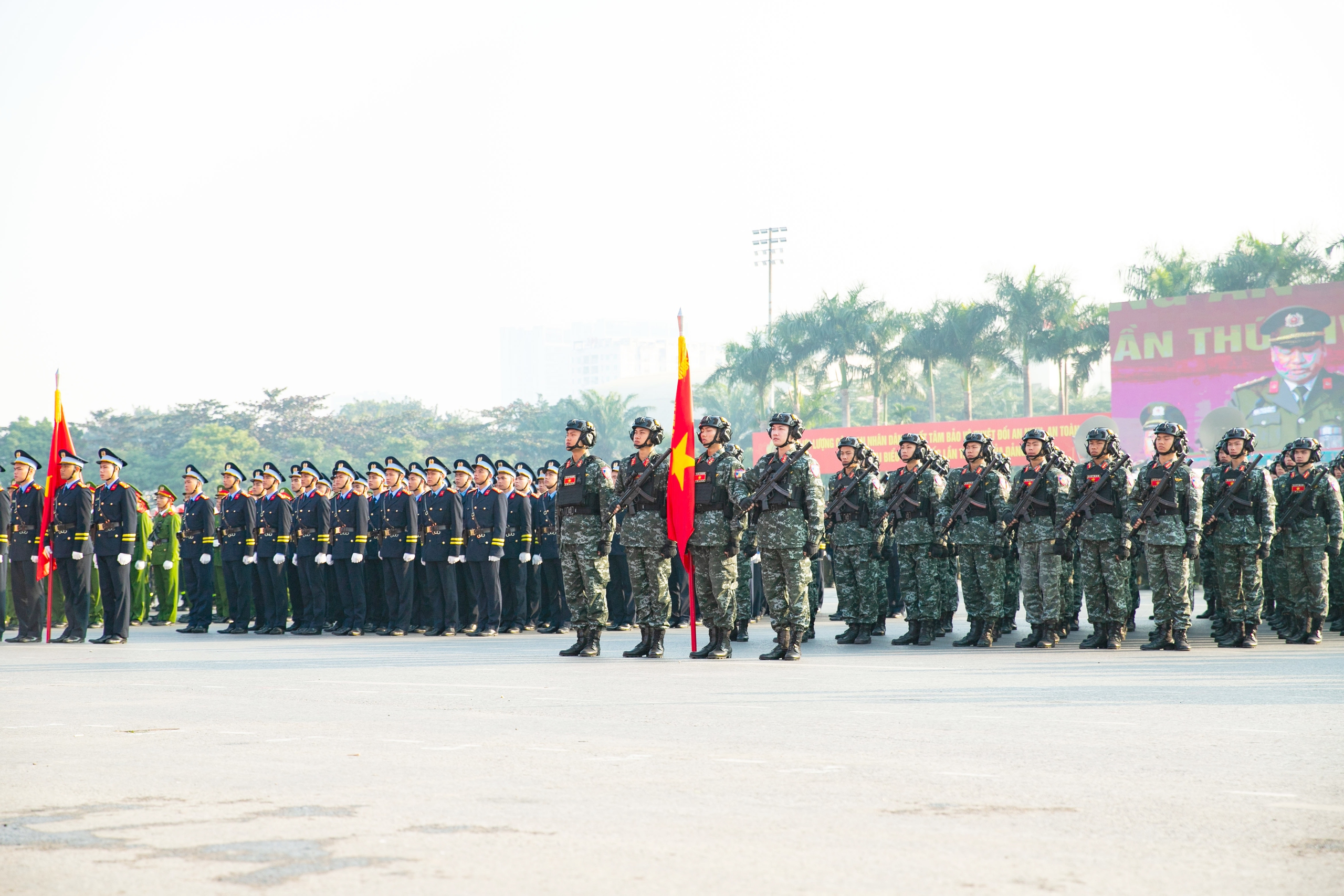 C&ocirc;ng an tr&igrave;nh diễn sức mạnh, phương tiện hiện đại tại lễ xuất qu&acirc;n bảo vệ Đại hội Đảng- Ảnh 3.