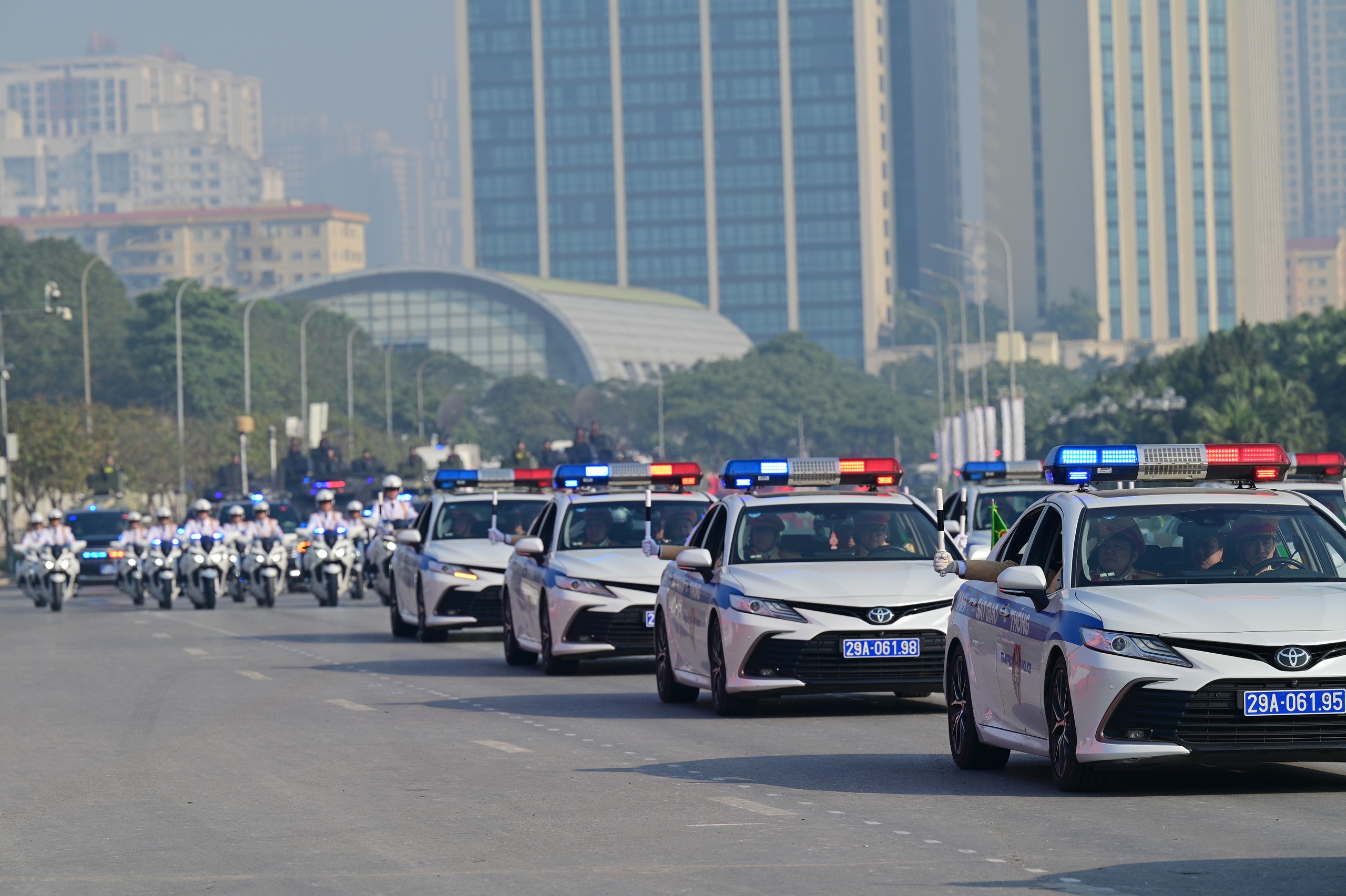 C&ocirc;ng an tr&igrave;nh diễn sức mạnh, phương tiện hiện đại tại lễ xuất qu&acirc;n bảo vệ Đại hội Đảng- Ảnh 5.