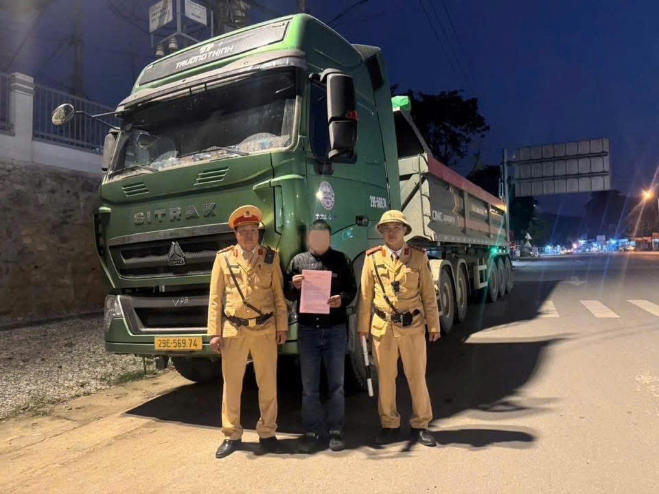Tuy&ecirc;n Quang: Li&ecirc;n tiếp ph&aacute;t hiện l&aacute;i xe dương t&iacute;nh với ma t&uacute;y- Ảnh 2.