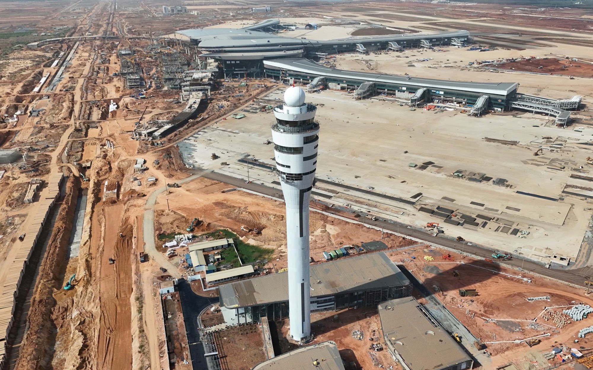 Chậm nhất tháng 6 phải hoàn thành đường 25B, 25C kết nối sân bay Long Thành- Ảnh 5. Sân bay Long Thành: Từ đại công trình thế kỷ đến cửa ngõ hàng không tầm cỡ khu vực