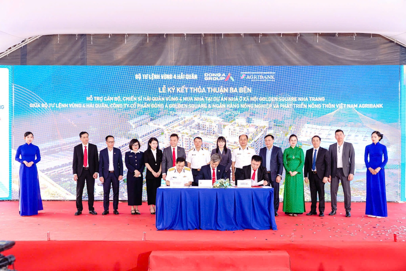 Agribank gi&uacute;p hậu phương qu&acirc;n đội v&agrave; người lao động an cư lạc nghiệp- Ảnh 2.