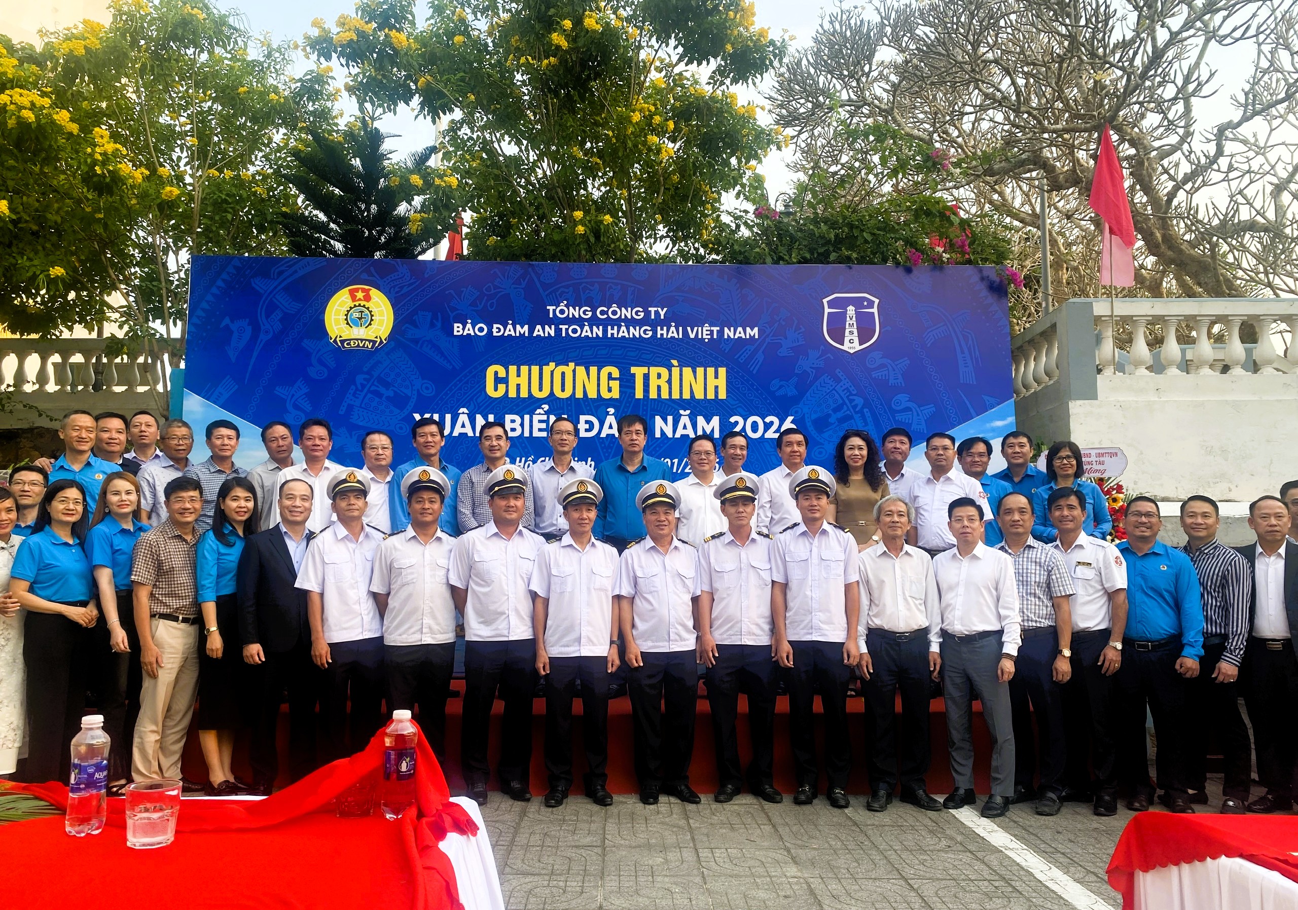 Công đoàn Xây dựng Việt Nam lan tỏa yêu thương tại chương trình "Xuân biển đảo 2026"- Ảnh 2. Công đoàn Xây dựng Việt Nam lan tỏa yêu thương tại chương trình "Xuân biển đảo 2026"- Ảnh 2.