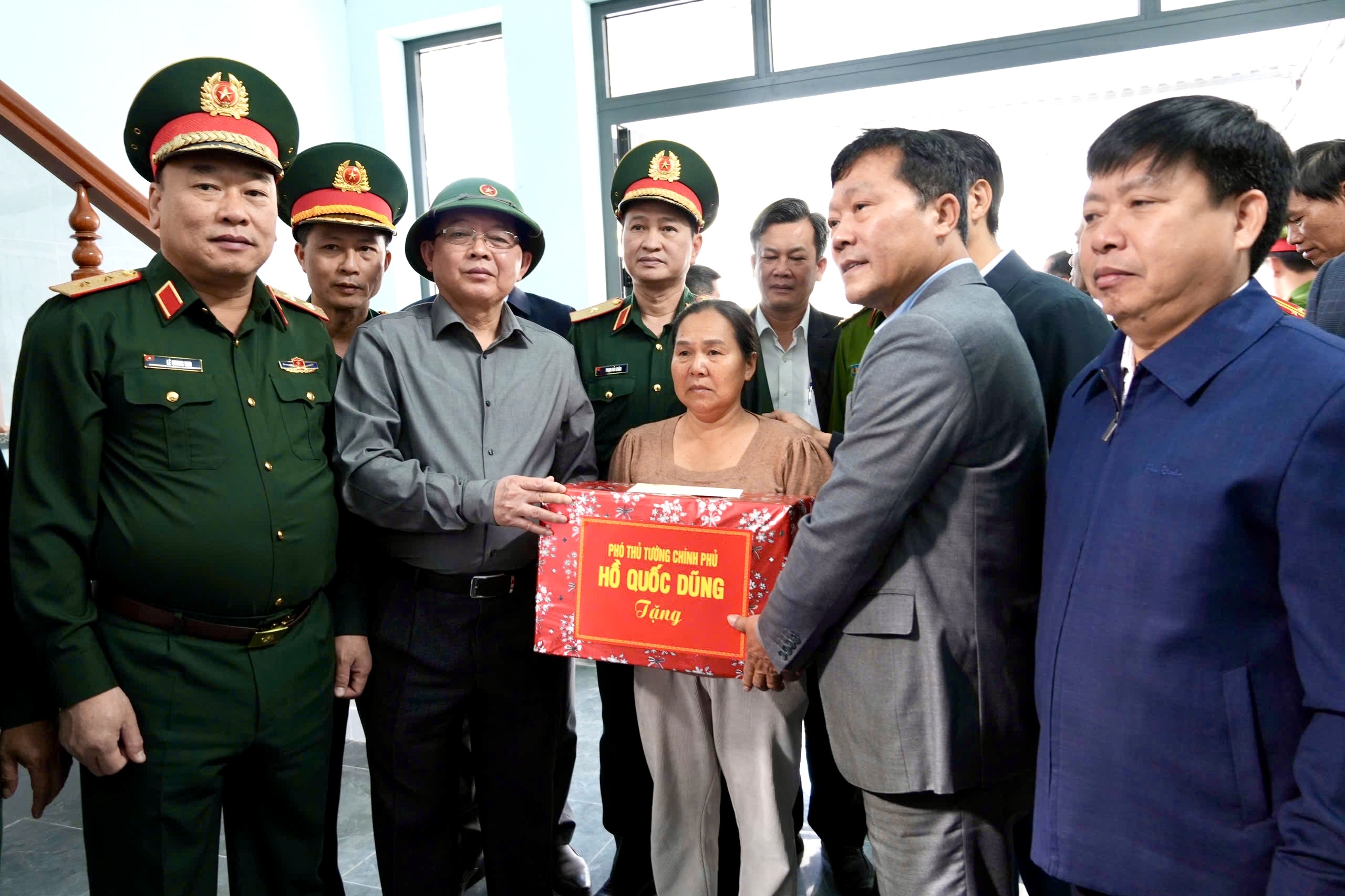 Ph&oacute; Thủ tướng Hồ Quốc Dũng kiểm tra "chiến dịch Quang Trung" tại Gia Lai- Ảnh 7.