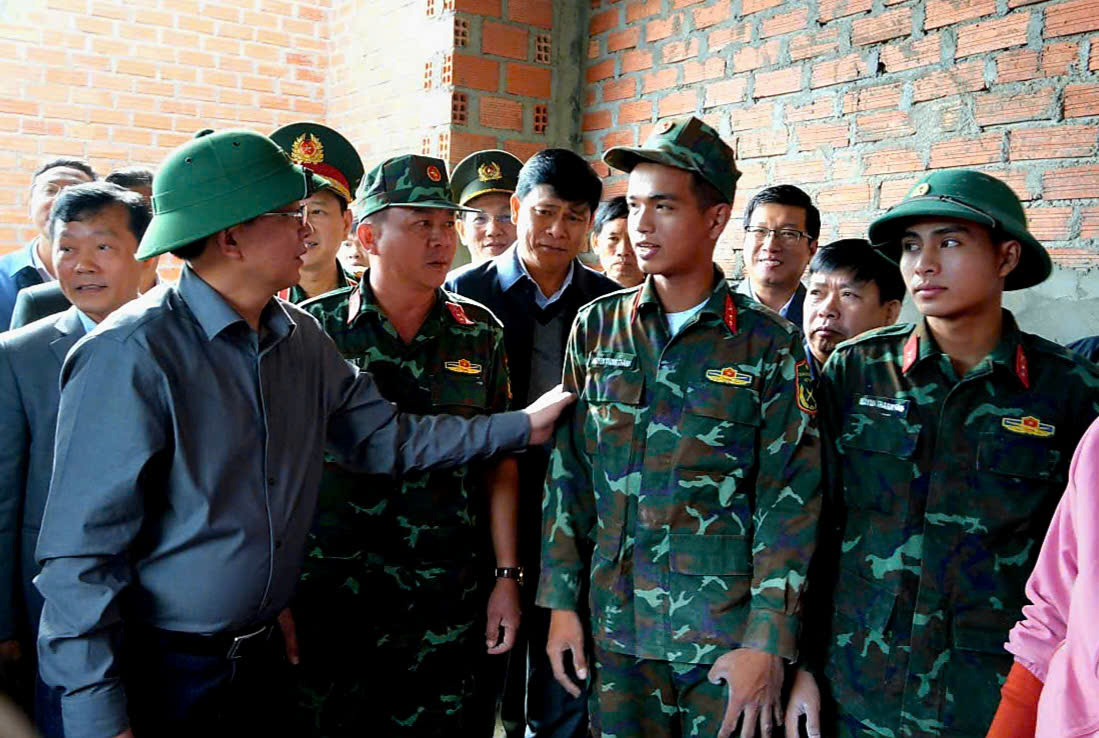 Ph&oacute; Thủ tướng Hồ Quốc Dũng kiểm tra "chiến dịch Quang Trung" tại Gia Lai- Ảnh 5.