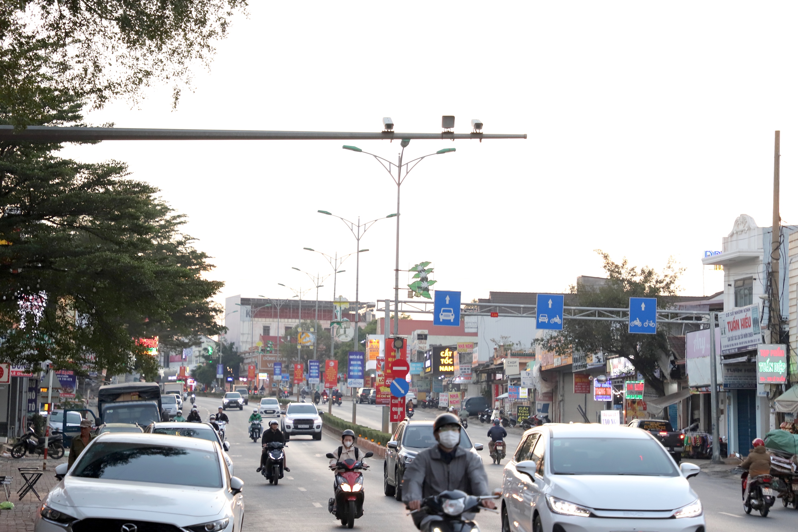 Đắk Lắk: &ldquo;Mắt thần&rdquo; ph&aacute;t hiện hơn 1.000 trường hợp vi phạm giao th&ocirc;ng- Ảnh 1.