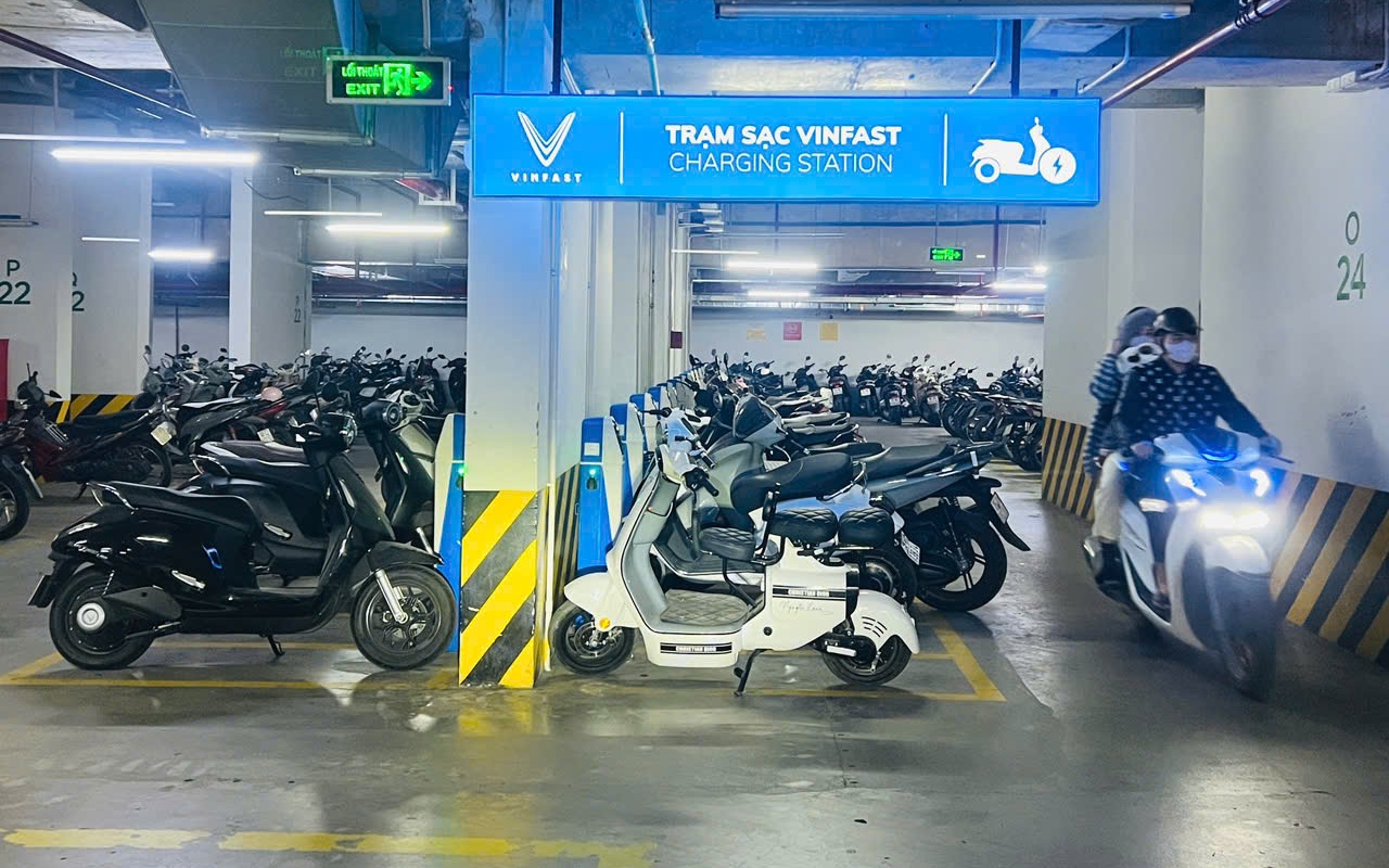 Sớm sửa đổi quy chuẩn nhà chung cư, bổ sung quy định trạm sạc, đổi pin xe điện- Ảnh 3. Sắp có quy chuẩn về trạm sạc xe điện trong chung cư