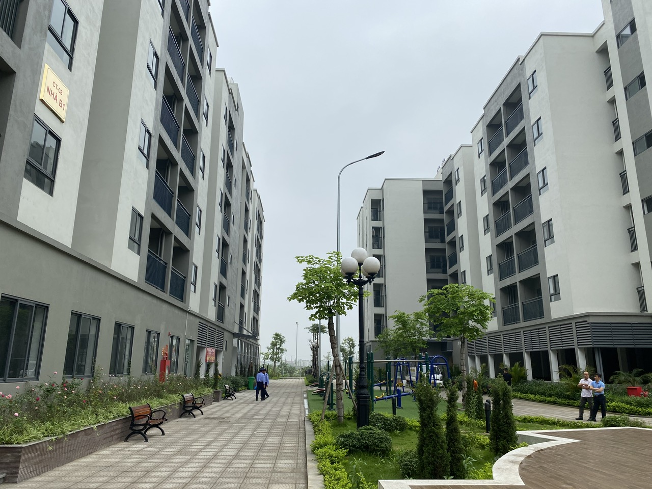 Ch&iacute;nh phủ giao chỉ ti&ecirc;u ph&aacute;t triển nh&agrave; ở x&atilde; hội giai đoạn 2026 - 2030 cho từng địa phương- Ảnh 1.