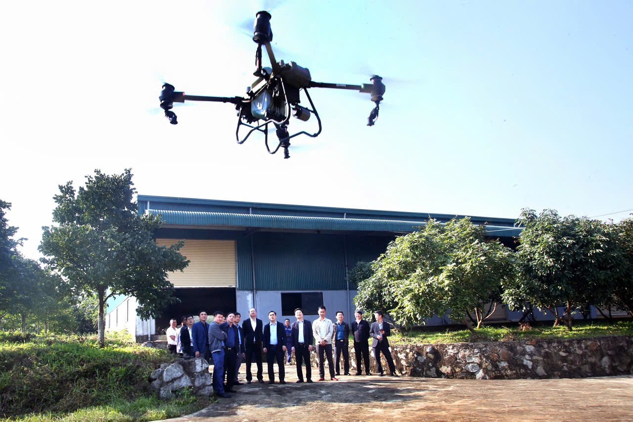 &ldquo;Điểm hẹn dịch vụ c&ocirc;ng&rdquo; n&acirc;ng chất lượng phục vụ người d&acirc;n x&atilde; miền n&uacute;i H&agrave; Tĩnh- Ảnh 2.