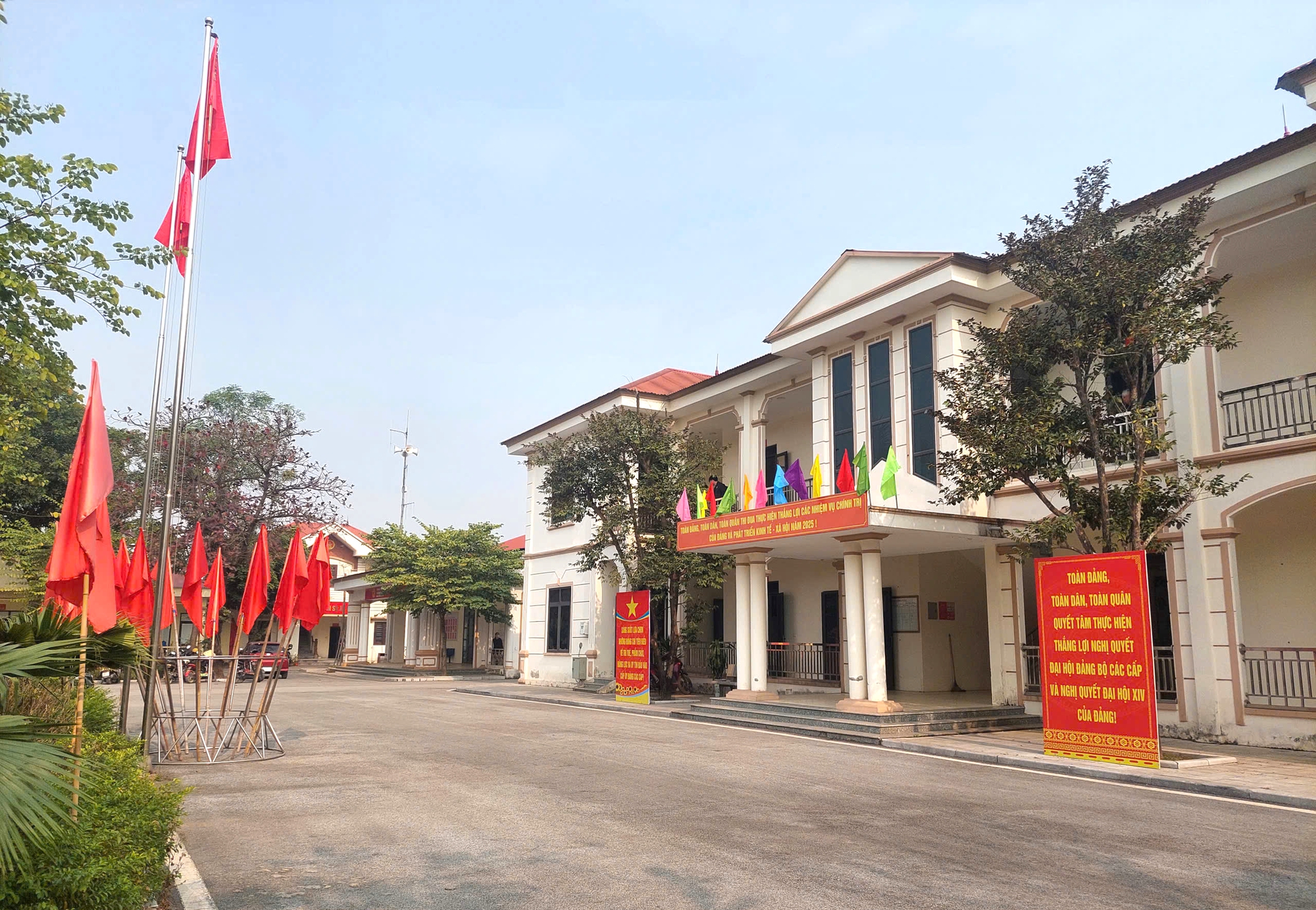 Ph&uacute; Thọ: Chỉnh trang đ&ocirc; thị tạo kh&iacute; thế ch&agrave;o mừng Đại hội Đảng to&agrave;n quốc lần thứ XIV- Ảnh 5.