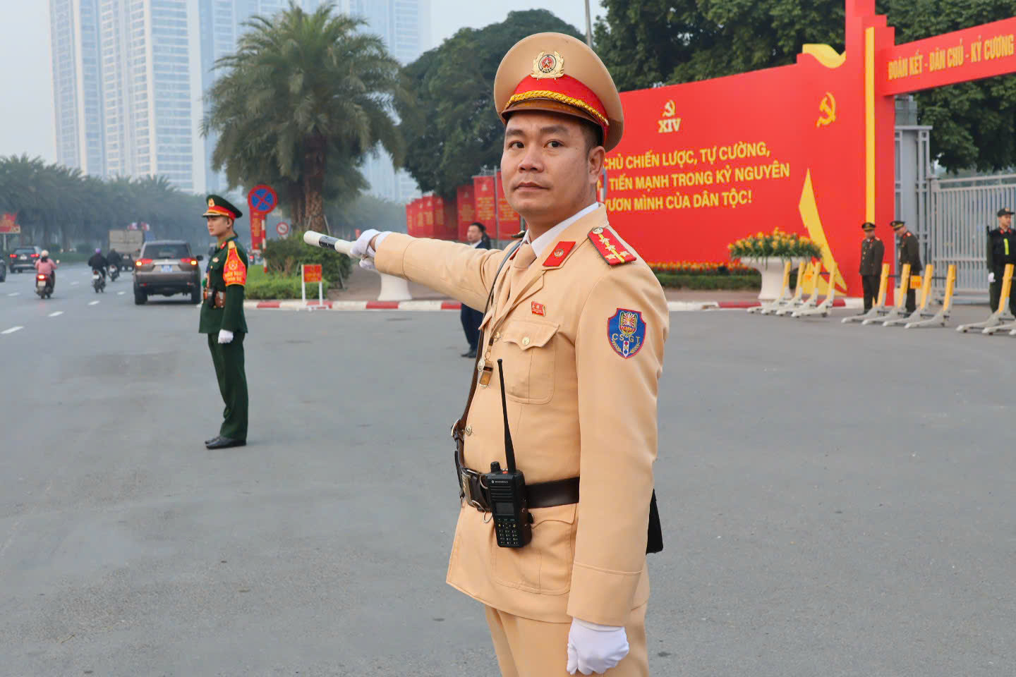 C&ocirc;ng an H&agrave; Nội diễn tập dẫn đo&agrave;n, bảo đảm giao th&ocirc;ng phục vụ Đại hội XIV của Đảng- Ảnh 9.