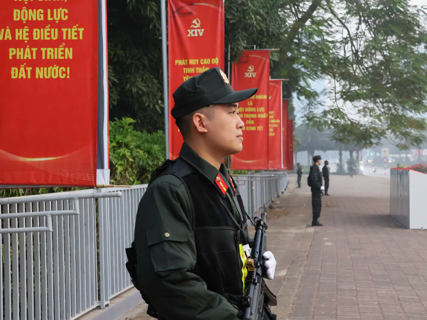 C&ocirc;ng an H&agrave; Nội diễn tập dẫn đo&agrave;n, bảo đảm giao th&ocirc;ng phục vụ Đại hội XIV của Đảng- Ảnh 12.