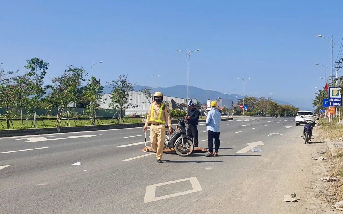 Kh&aacute;nh H&ograve;a: Tai nạn tr&ecirc;n đại lộ V&otilde; Nguy&ecirc;n Gi&aacute;p khiến một người tử vong