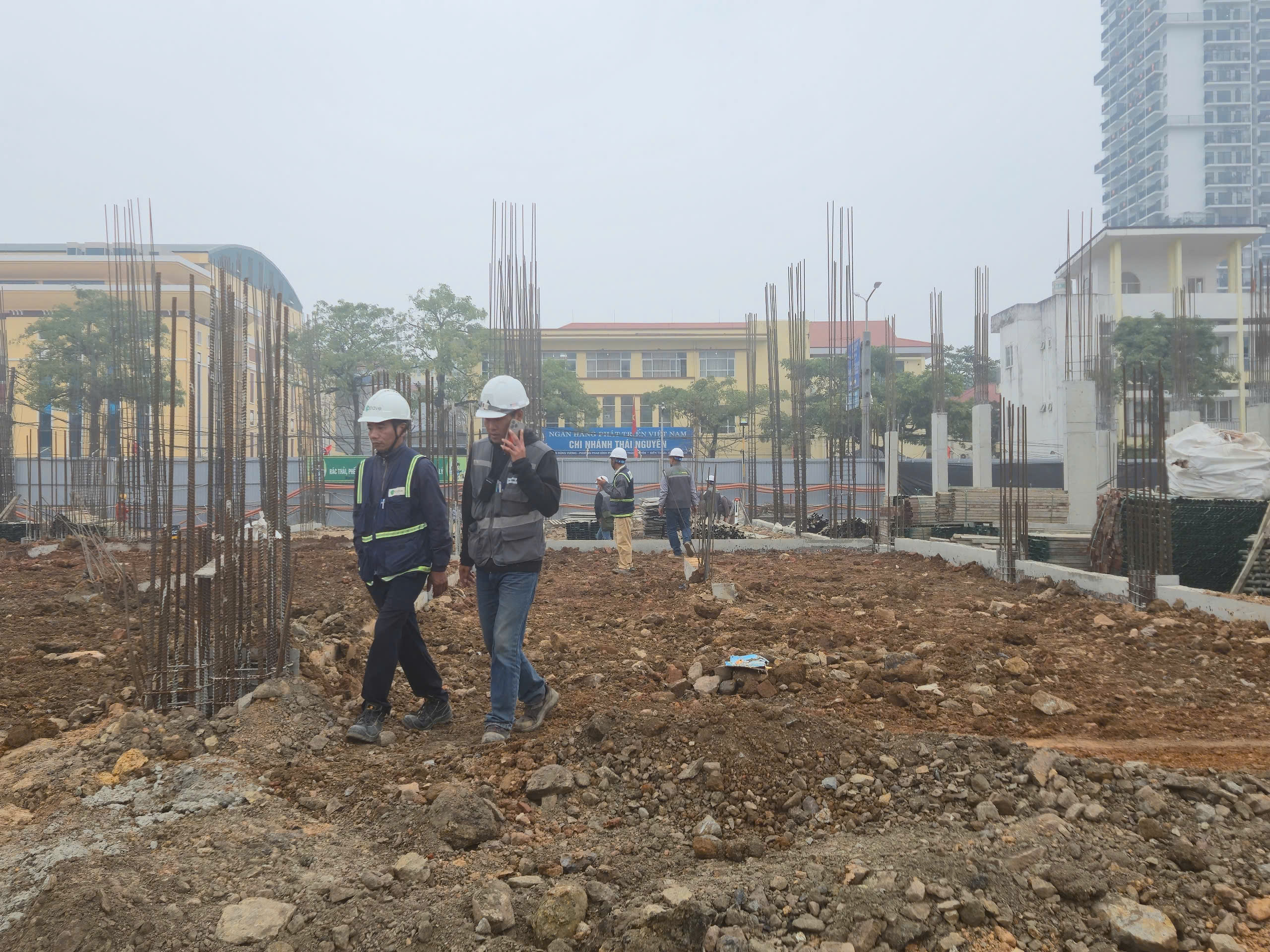 Tăng tốc thi c&ocirc;ng dự &aacute;n phố đi bộ trung t&acirc;m Th&aacute;i Nguy&ecirc;n, một số hạng mục vượt tiến độ- Ảnh 7.