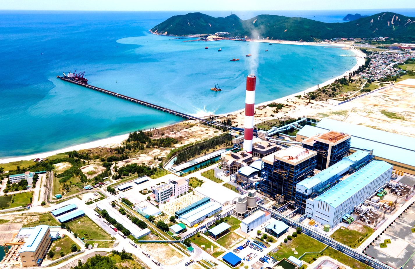 Đầu tư hạ tầng giao th&ocirc;ng, khu kinh tế Vũng &Aacute;ng tạo lực đẩy kinh tế H&agrave; Tĩnh- Ảnh 1.