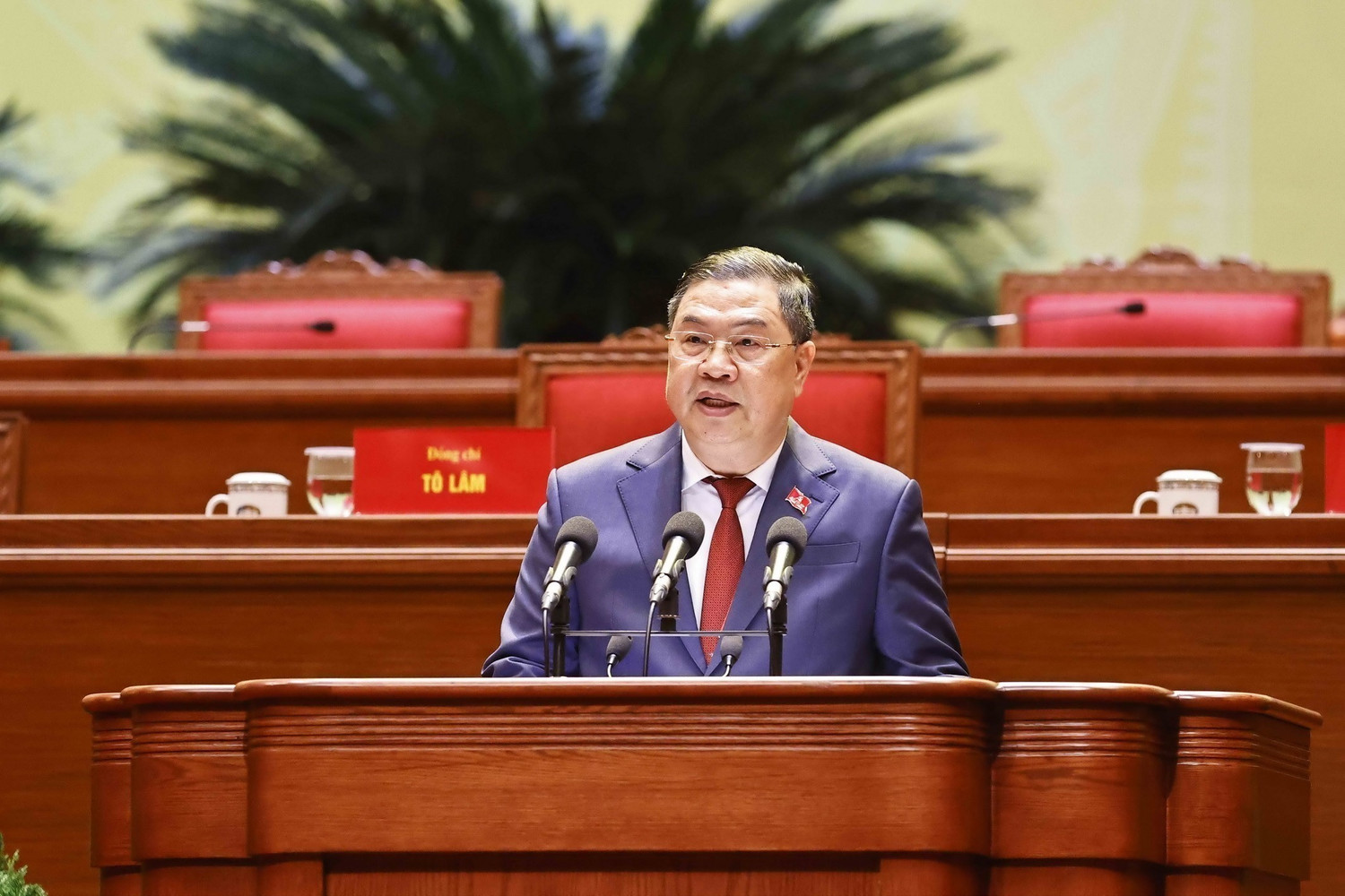 Nhất tr&iacute; cao th&ocirc;ng qua Chương tr&igrave;nh l&agrave;m việc, Quy chế bầu cử Đại hội XIV của Đảng- Ảnh 10.