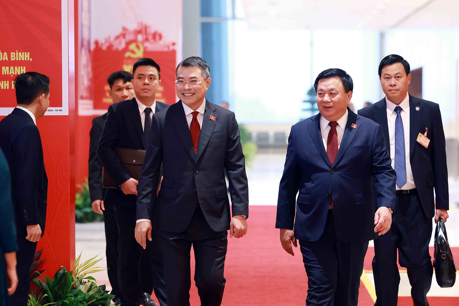 Nhất tr&iacute; cao th&ocirc;ng qua Chương tr&igrave;nh l&agrave;m việc, Quy chế bầu cử Đại hội XIV của Đảng- Ảnh 5.