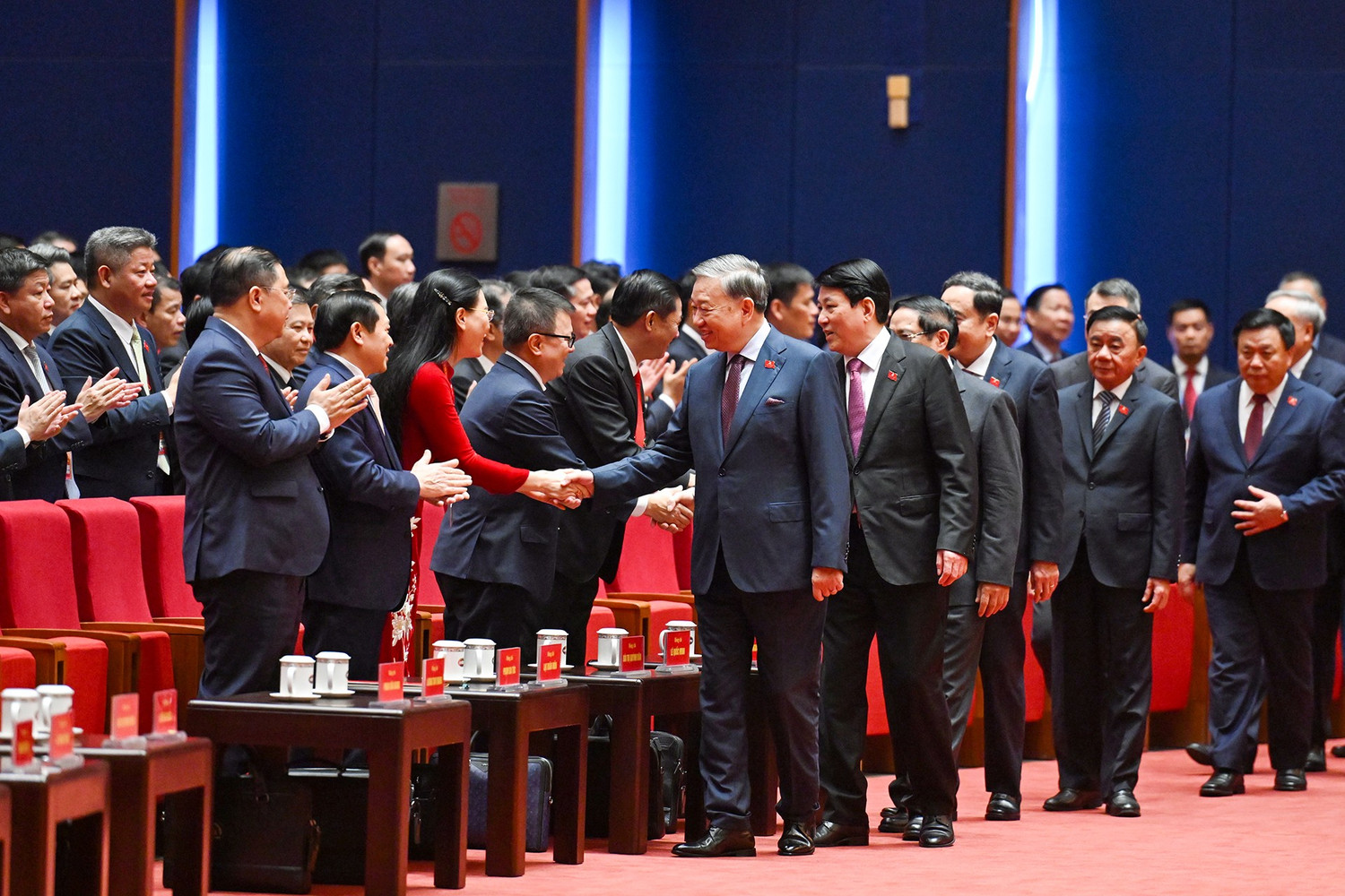 Nhất tr&iacute; cao th&ocirc;ng qua Chương tr&igrave;nh l&agrave;m việc, Quy chế bầu cử Đại hội XIV của Đảng- Ảnh 7.