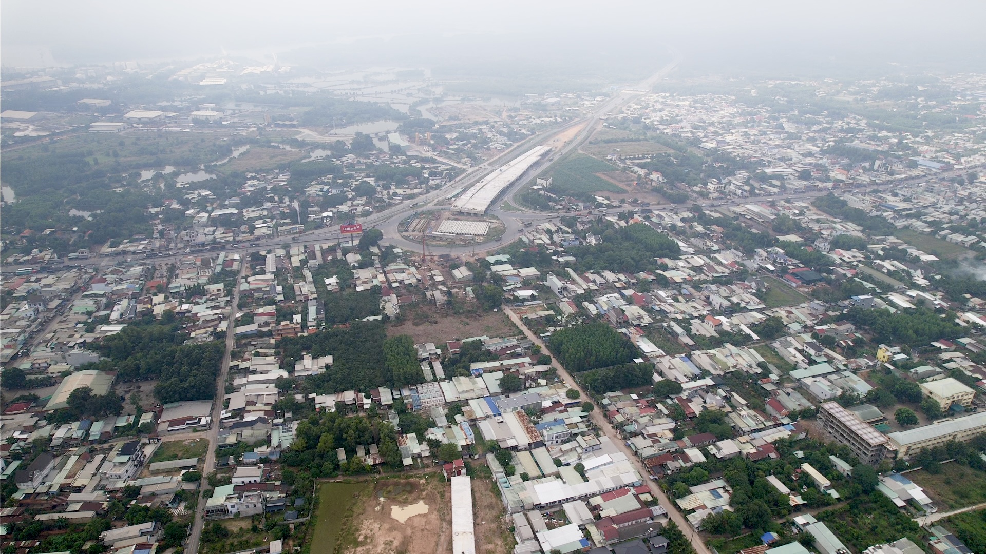 Cao tốc Bến Lức - Long Th&agrave;nh xong 55km trục ch&iacute;nh, chờ cầu v&agrave; n&uacute;t giao để th&ocirc;ng to&agrave;n tuyến- Ảnh 4.