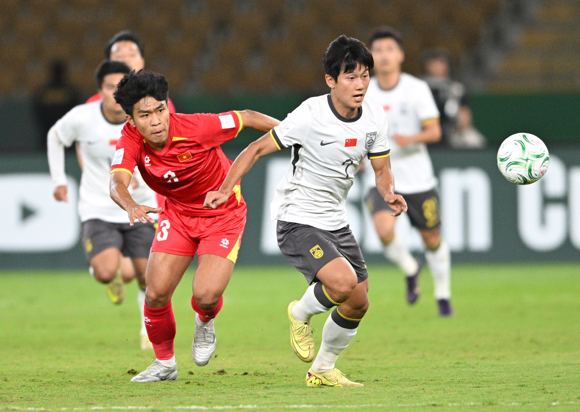 U23 Việt Nam thua Trung Quốc tại b&aacute;n kết giải U23 ch&acirc;u &Aacute;- Ảnh 2.