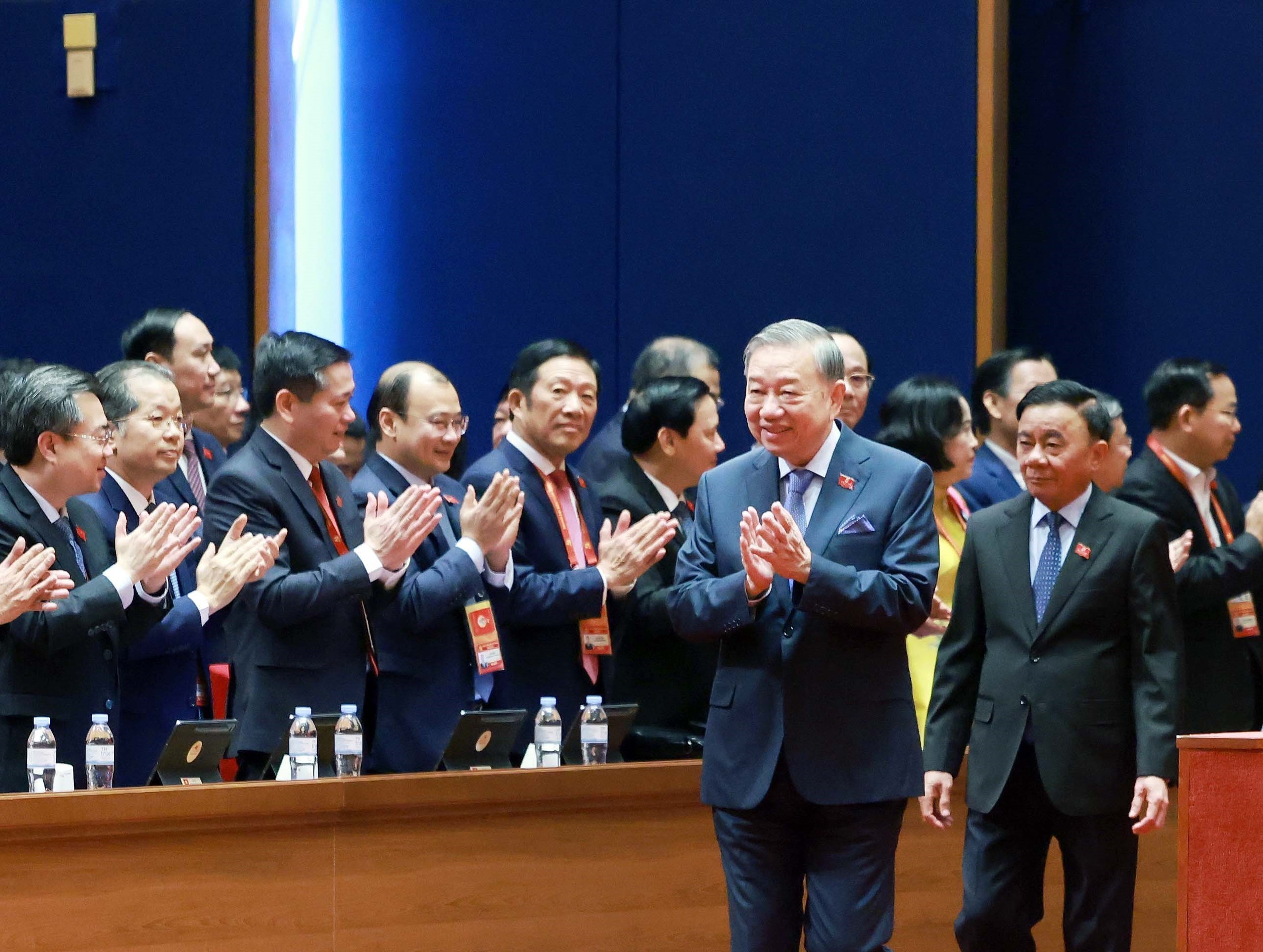 Toàn cảnh phiên thảo luận văn kiện Đại hội XIV của Đảng sáng 21/1- Ảnh 1. Toàn cảnh phiên thảo luận văn kiện Đại hội XIV của Đảng sáng 21/1- Ảnh 1.