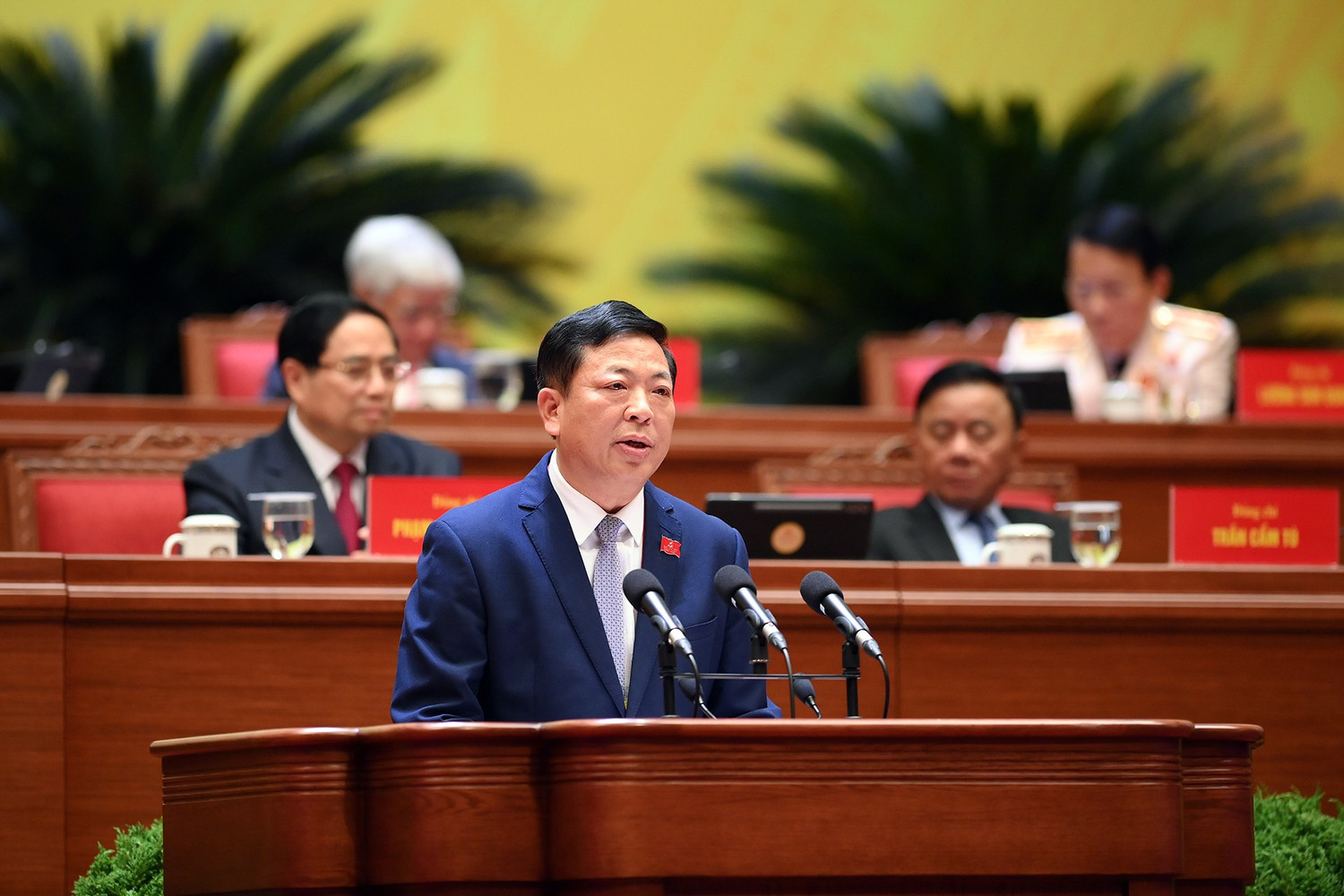 Toàn cảnh phiên thảo luận văn kiện Đại hội XIV của Đảng sáng 21/1- Ảnh 16. Toàn cảnh phiên thảo luận văn kiện Đại hội XIV của Đảng sáng 21/1- Ảnh 16.