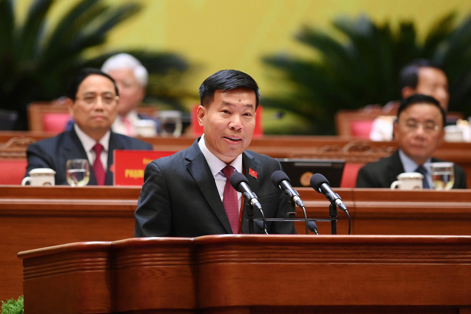 Toàn cảnh phiên thảo luận văn kiện Đại hội XIV của Đảng sáng 21/1- Ảnh 19. Toàn cảnh phiên thảo luận văn kiện Đại hội XIV của Đảng sáng 21/1- Ảnh 19.