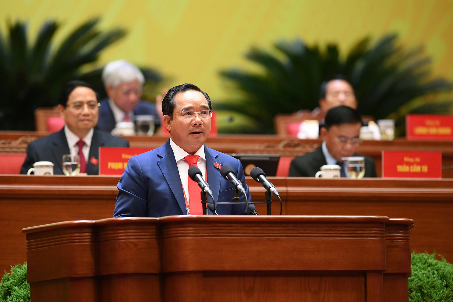 Toàn cảnh phiên thảo luận văn kiện Đại hội XIV của Đảng sáng 21/1- Ảnh 18. Toàn cảnh phiên thảo luận văn kiện Đại hội XIV của Đảng sáng 21/1- Ảnh 18.