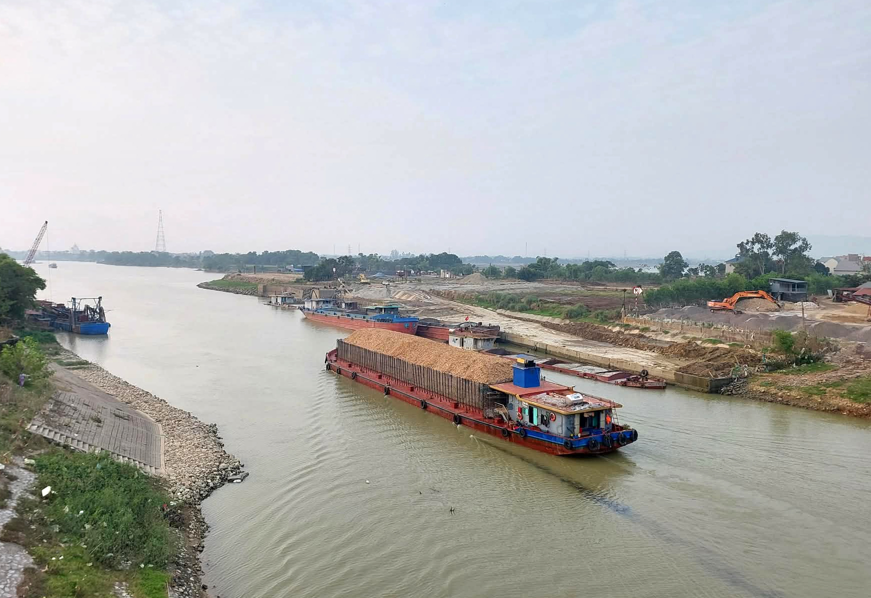Cần cú hích cho chuyển đổi xanh đường thủy nội địa- Ảnh 1. Cần cú hích cho chuyển đổi xanh đường thủy nội địa- Ảnh 1.