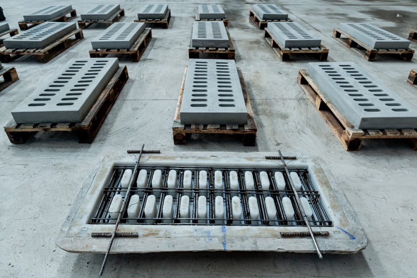 B&ecirc; t&ocirc;ng cốt sợi polyme - UHPC: Vật liệu b&ecirc; t&ocirc;ng thế hệ mới cho hạ tầng hiện đại- Ảnh 3.