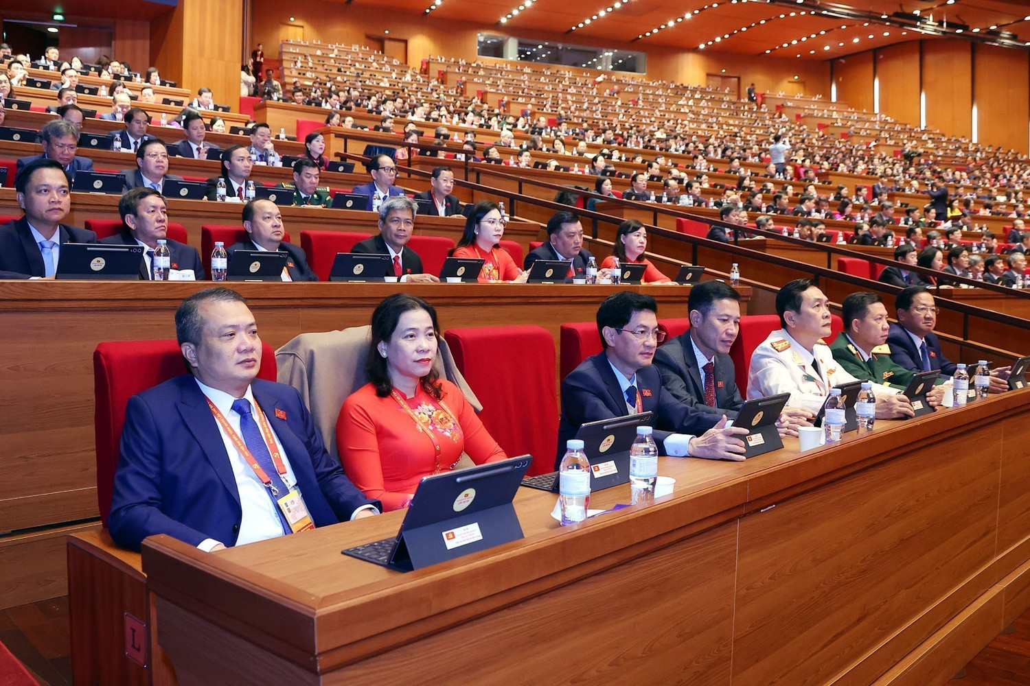 Toàn cảnh phiên thảo luận văn kiện Đại hội XIV của Đảng sáng 21/1- Ảnh 9. Toàn cảnh phiên thảo luận văn kiện Đại hội XIV của Đảng sáng 21/1- Ảnh 9.