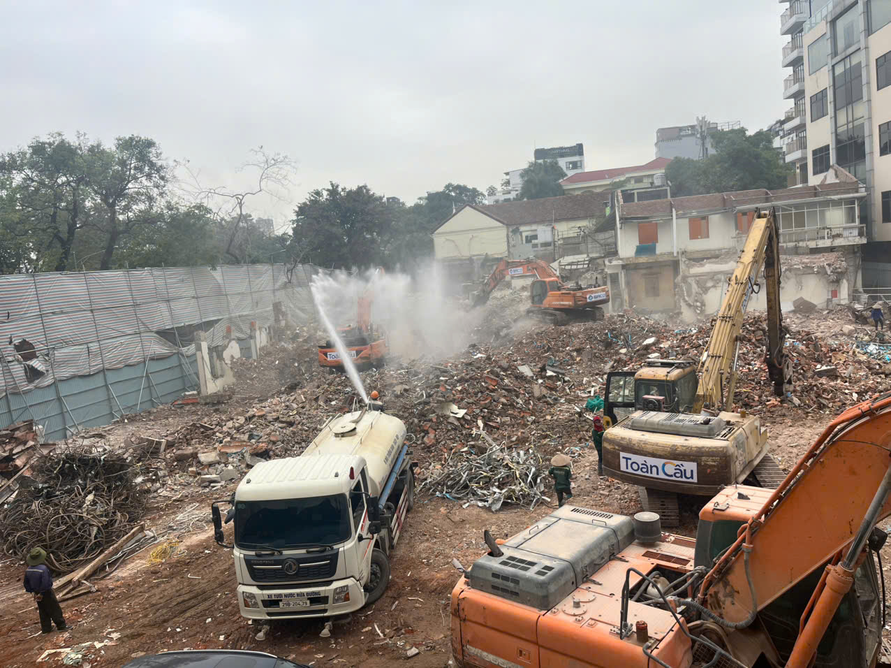 H&agrave; Nội: Gấp r&uacute;t th&aacute;o dỡ c&ocirc;ng tr&igrave;nh, tạo mặt bằng dự &aacute;n quảng trường ph&iacute;a Đ&ocirc;ng hồ Ho&agrave;n Kiếm- Ảnh 11.